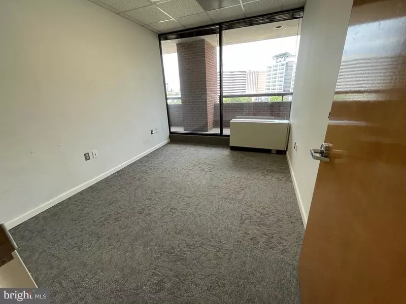 1110 BONIFANT #501- SUITE M, Silver Spring, MD 20901