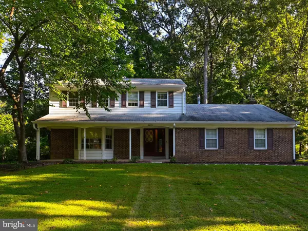 6820 COLBURN DR, Annandale, VA 22003