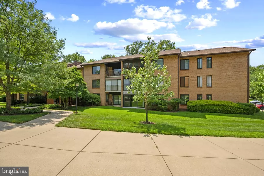 15201 ELKRIDGE WAY #93-1E, Silver Spring, MD 20906