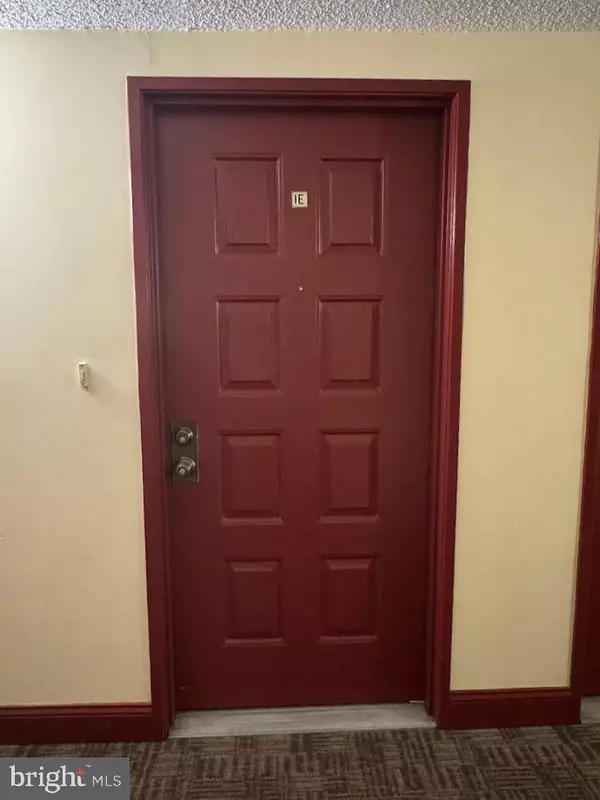 Silver Spring, MD 20906,15201 ELKRIDGE WAY #93-1E