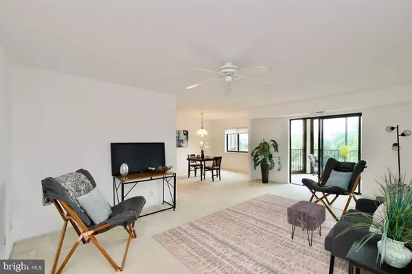 Alexandria, VA 22303,5901 MOUNT EAGLE #615