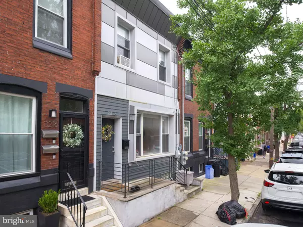2218 REED ST, Philadelphia, PA 19146