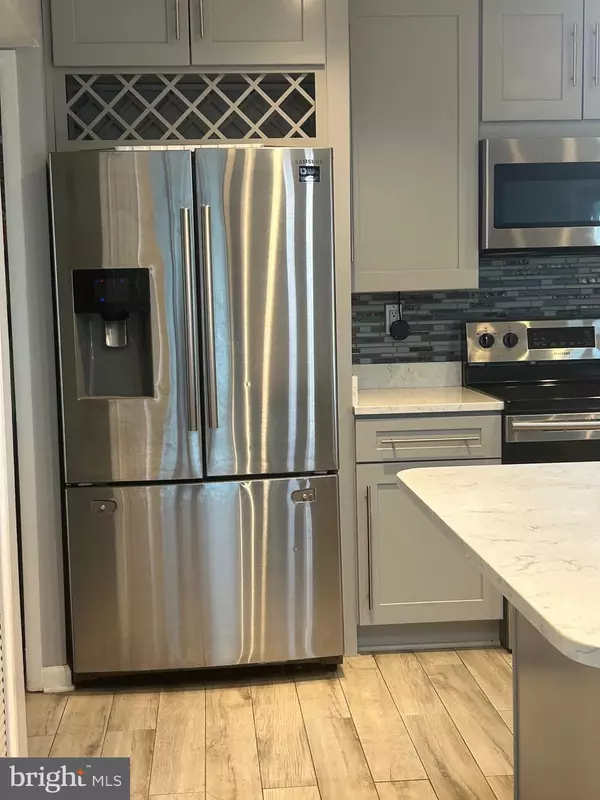 Bowie, MD 20716,15705 PERKINS LN