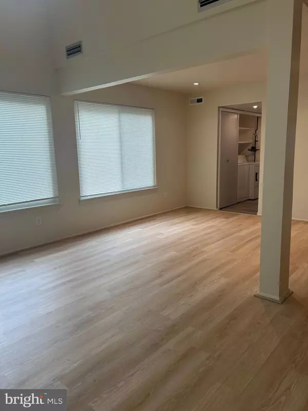 Bowie, MD 20716,15705 PERKINS LN