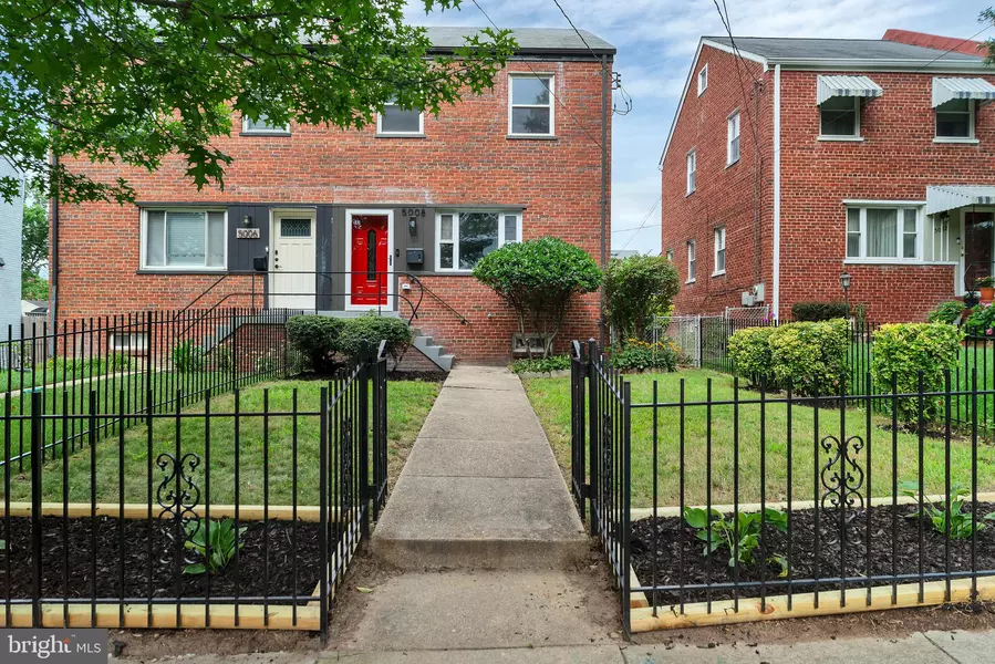 5008 11TH ST NE, Washington, DC 20017