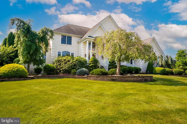 Plainsboro, NJ 08536,19 MEADOWLARK DR