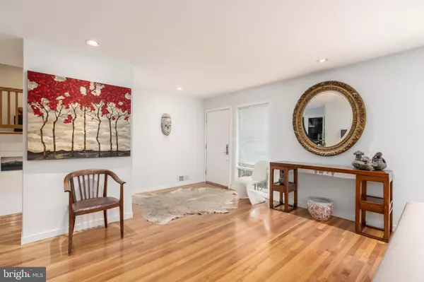 Chevy Chase, MD 20815,3122 BROOKLAWN TER