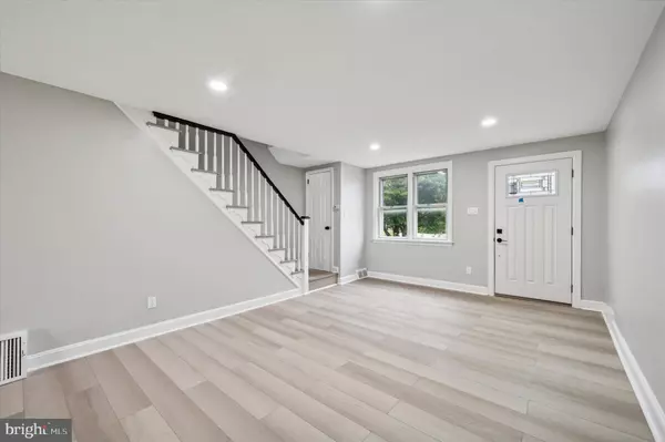 Glenolden, PA 19036,1074 CEDARWOOD RD