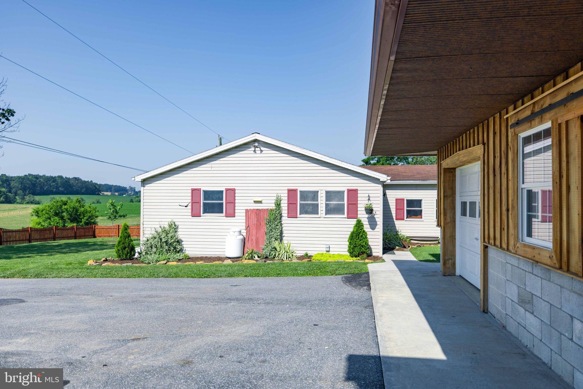Quarryville, PA 17566,220 CLEARVIEW DR