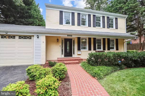 Annandale, VA 22003,8932 STARK RD