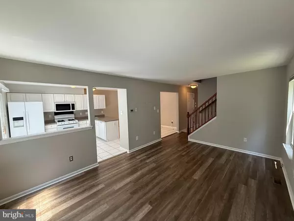 Blackwood, NJ 08012,4 JUNIPER LN