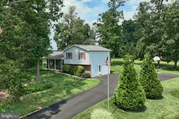 Windsor, PA 17366,785 GEBHART RD