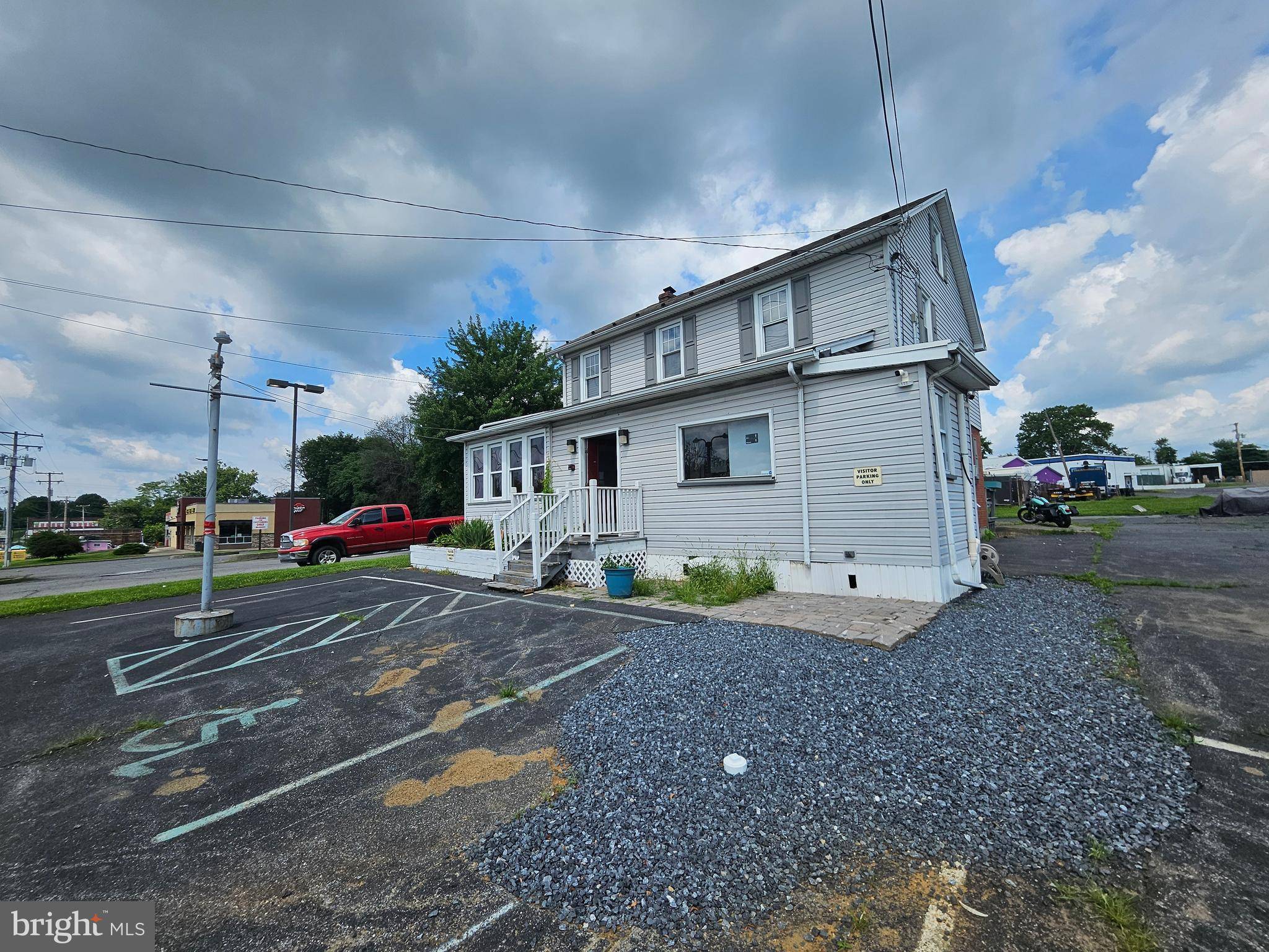 Easton, PA 18045,2511 FREEMANSBURG AVE