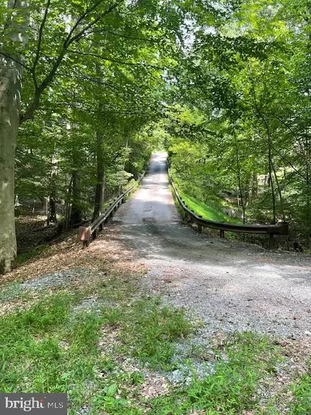 13673 TAYLORSTOWN RD, Leesburg, VA 20176