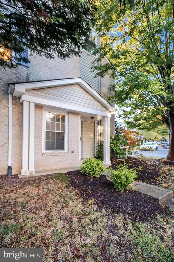 Fairfax, VA 22030,11801 ROCKAWAY LN #41