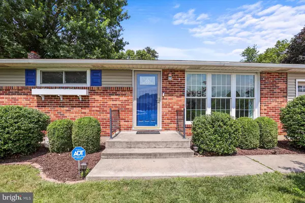 York, PA 17402,2453 BROOKSIDE LN