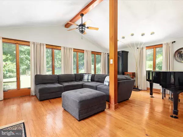 Bluemont, VA 20135,4327 EBENEZER RD