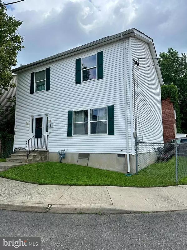 2 BARBARA ST, Trenton, NJ 08618