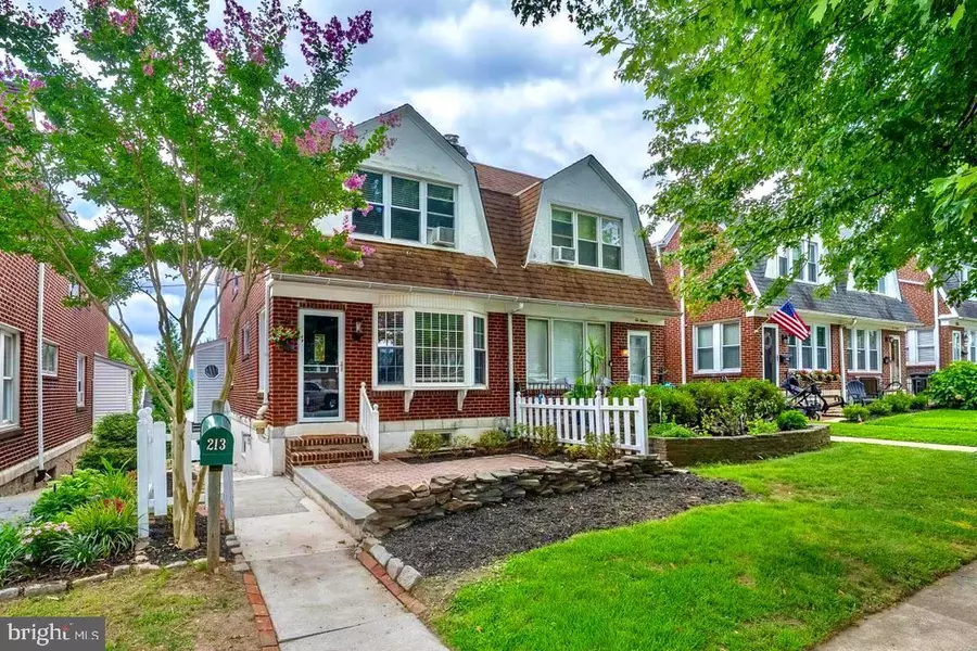 213 E 11TH AVE, Conshohocken, PA 19428