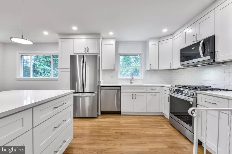 1403 ELLISON ST, Falls Church, VA 22046