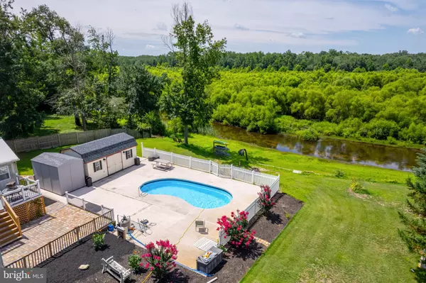 Pittsgrove, NJ 08318,17 LAKE CENTERTON DR