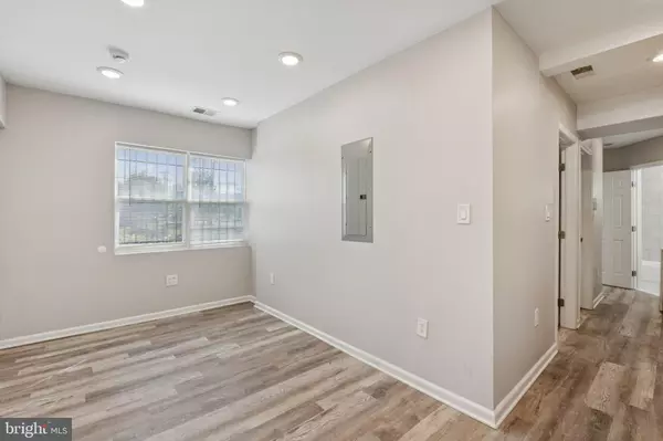 Washington, DC 20032,430 CONDON TER SE