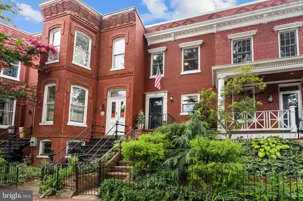 Washington, DC 20003,139 11TH ST SE