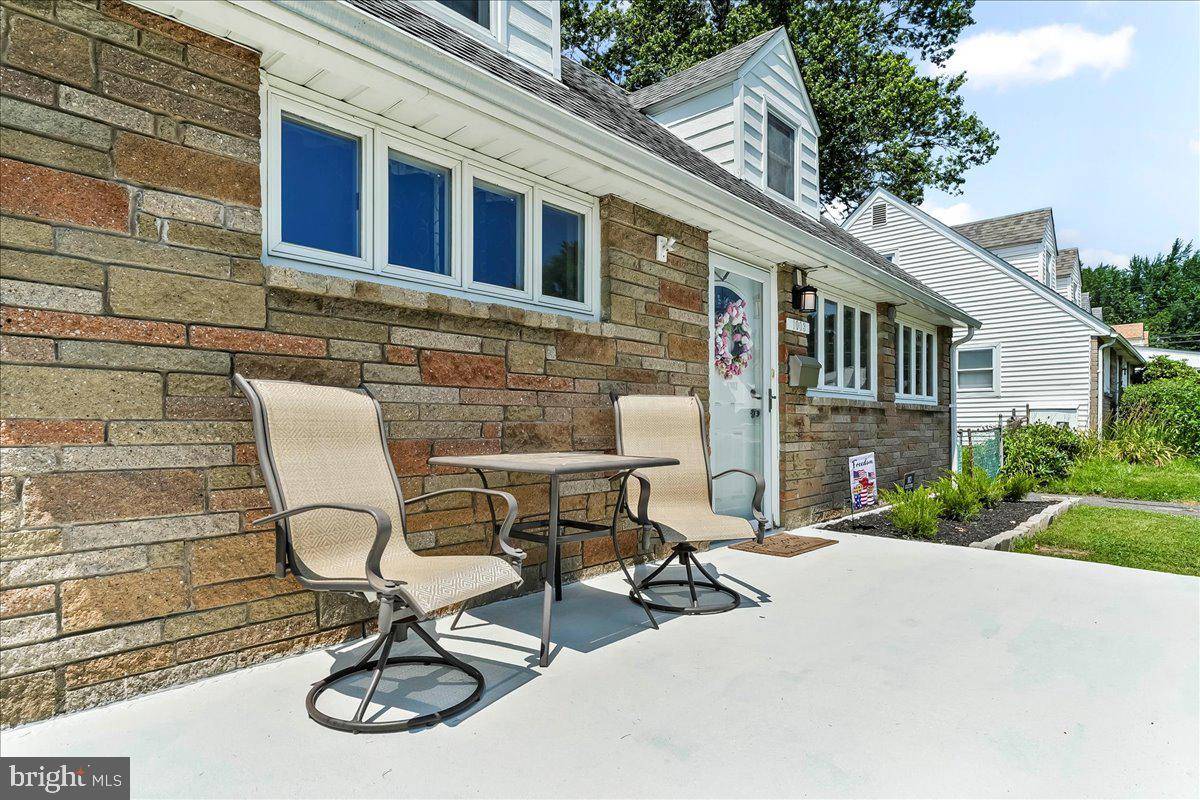 Secane, PA 19018,1003 DALE RD