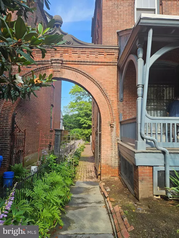 Philadelphia, PA 19104,426 42ND ST #UNIT A