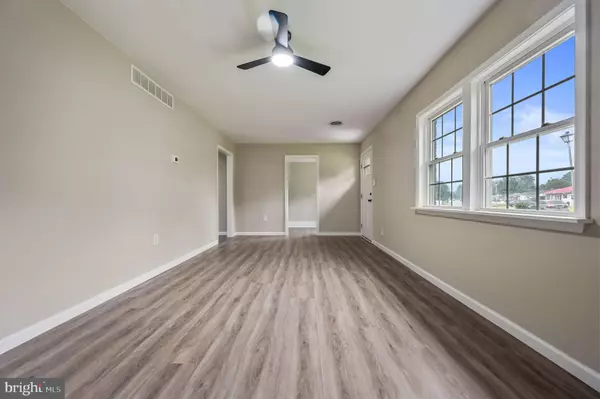 Dover, DE 19901,127 SAXTON RD