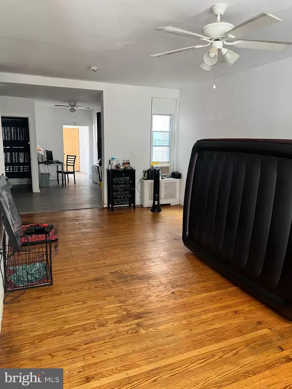 Philadelphia, PA 19134,1932 E LIPPINCOTT ST