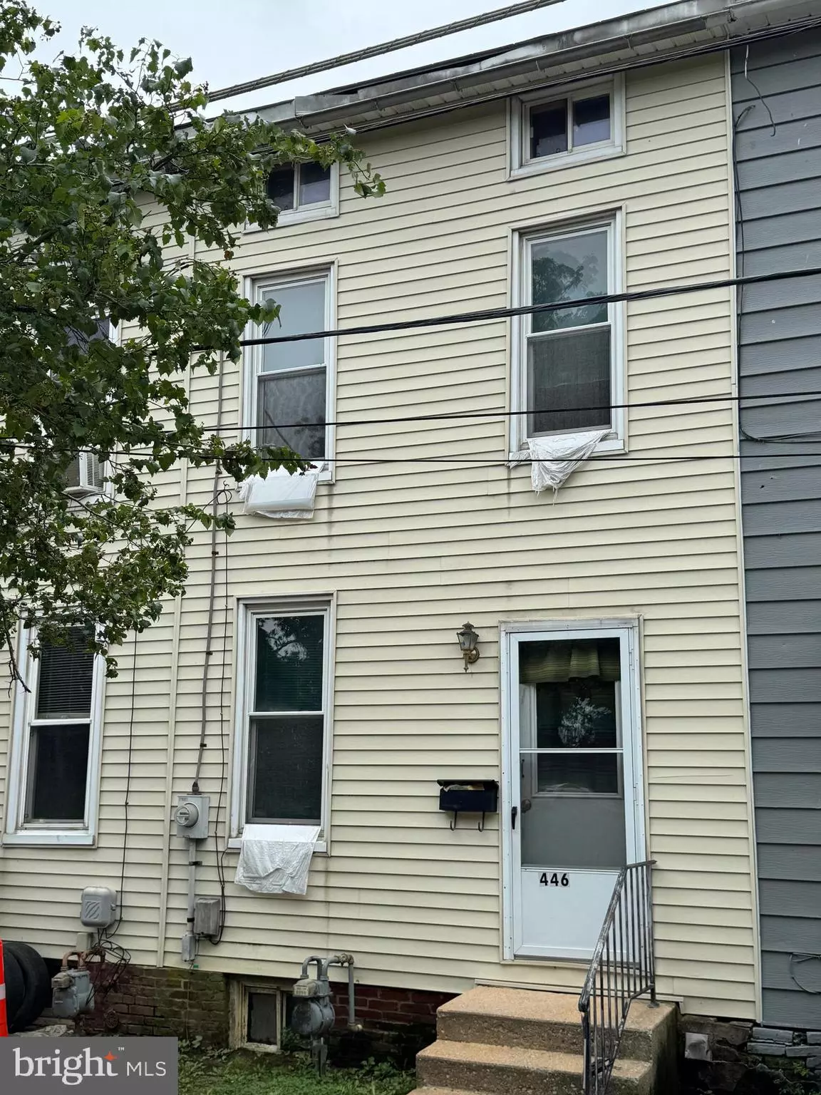 York, PA 17403,446 WALLACE ST