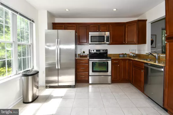 Falls Church, VA 22042,2797 YARLING CT