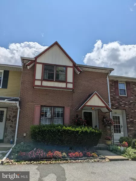 7614 BUTTERCUP RD, Macungie, PA 18062