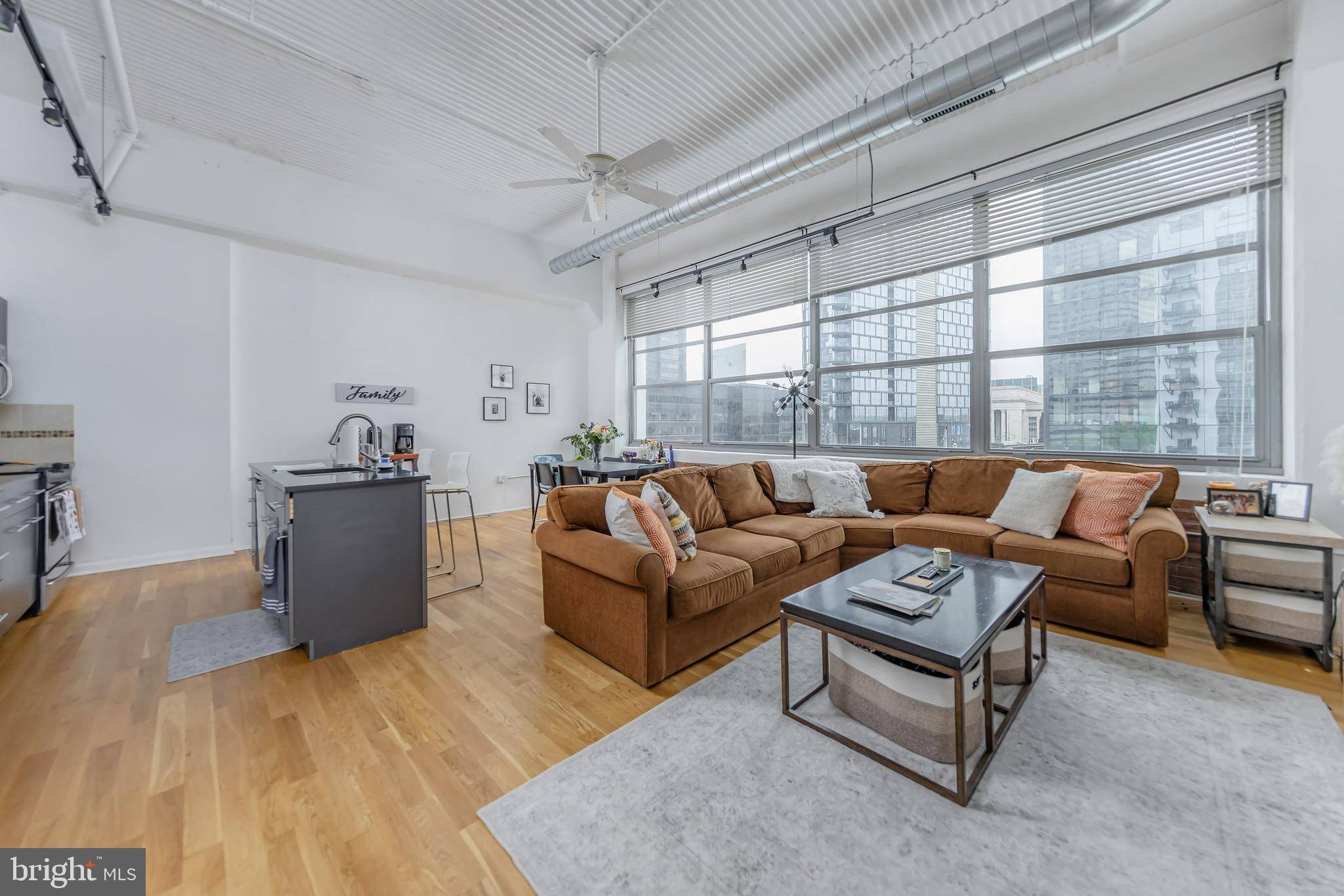 Philadelphia, PA 19103,2200-28 ARCH ST #514