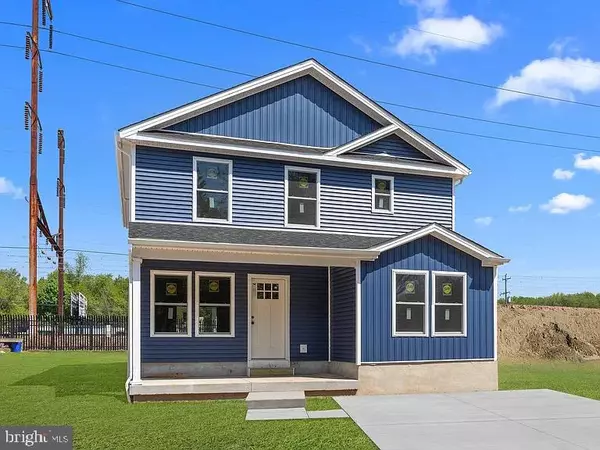2816 AVENUE E, Levittown, PA 19056