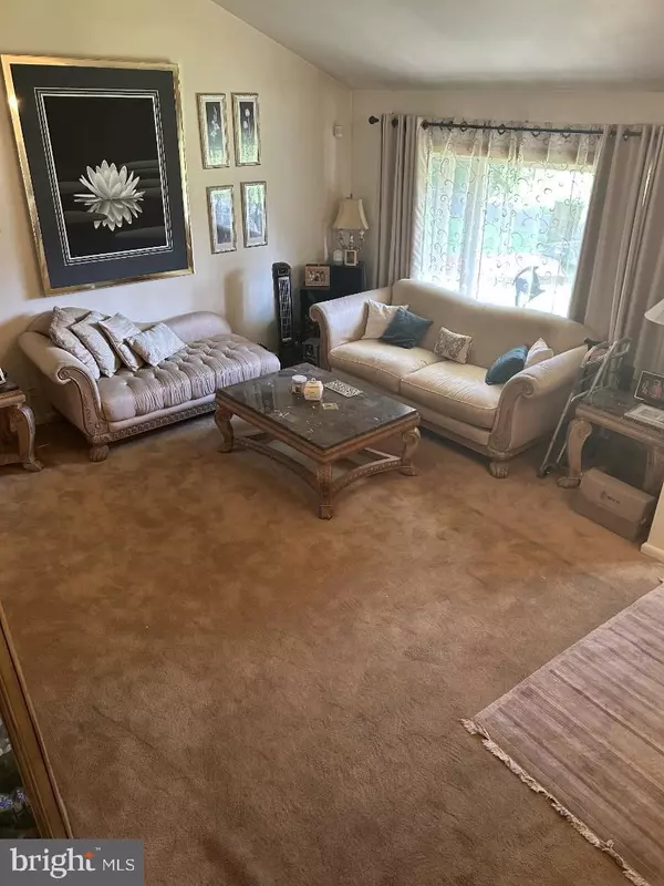 Elkins Park, PA 19027,7414 RICHARDS RD