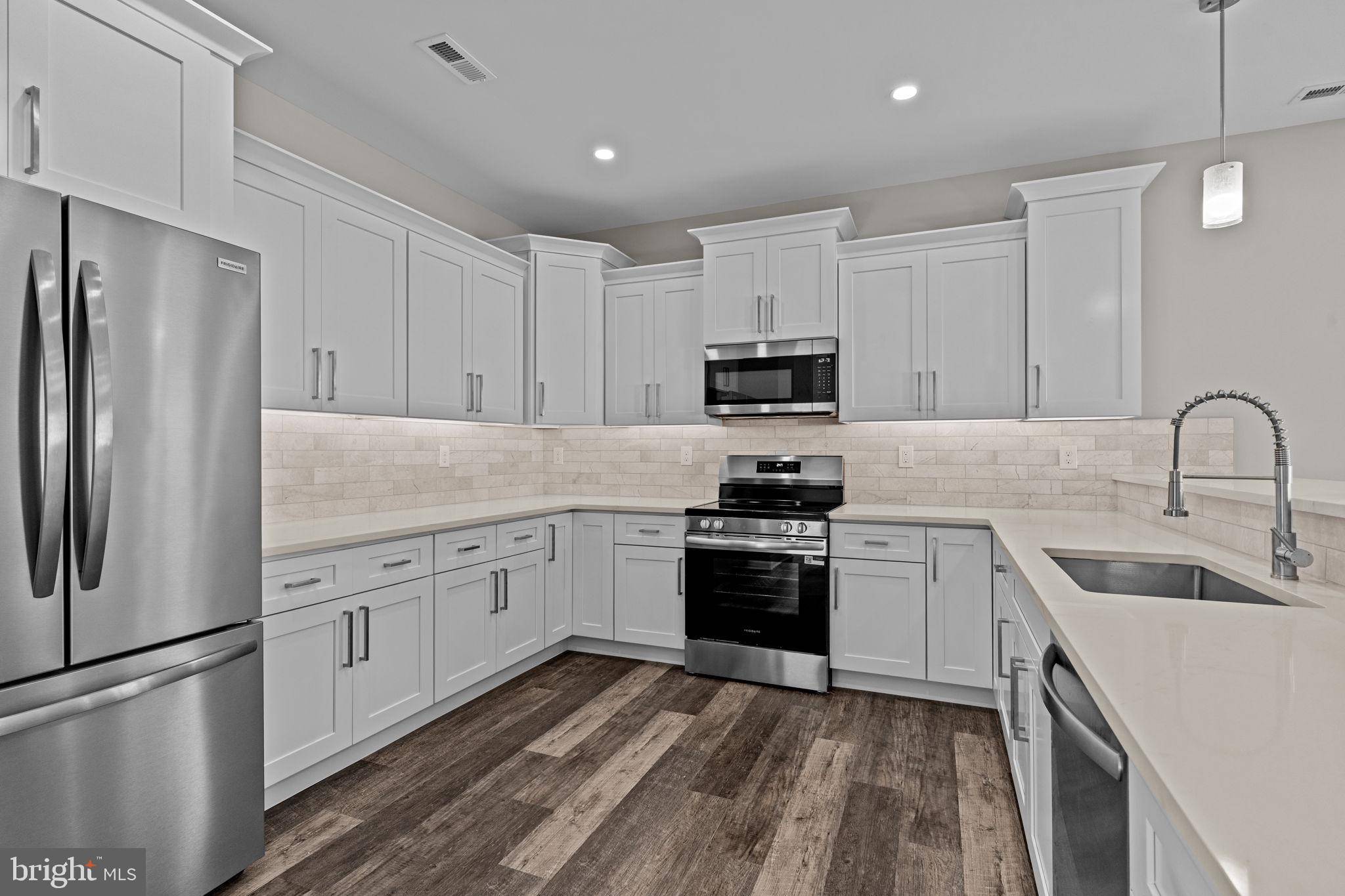 Levittown, PA 19056,2819 AVENUE E