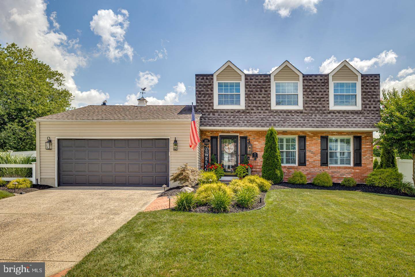 222 WOODBINE DR, Marlton, NJ 08053