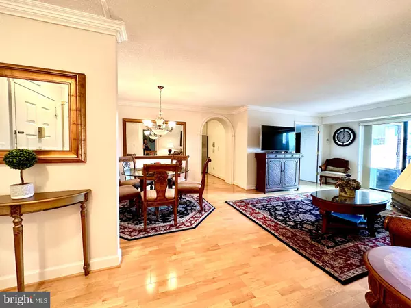 Mclean, VA 22102,8380 GREENSBORO DR #925