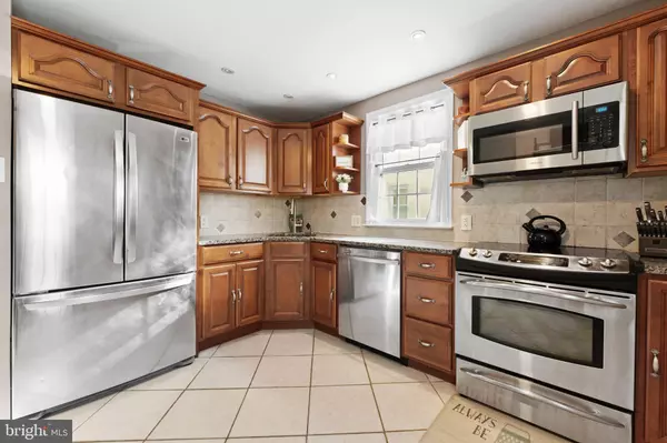 Philadelphia, PA 19116,511 SMITHFIELD AVE