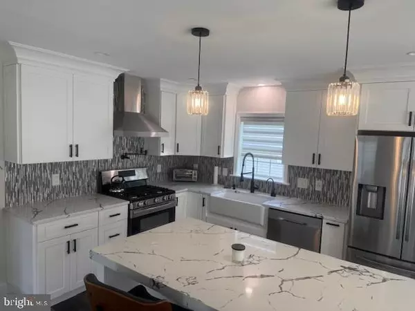 Williamstown, NJ 08094,161 DORIAN DR