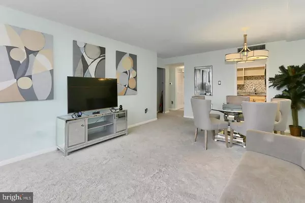 Alexandria, VA 22304,6301 STEVENSON AVE #914