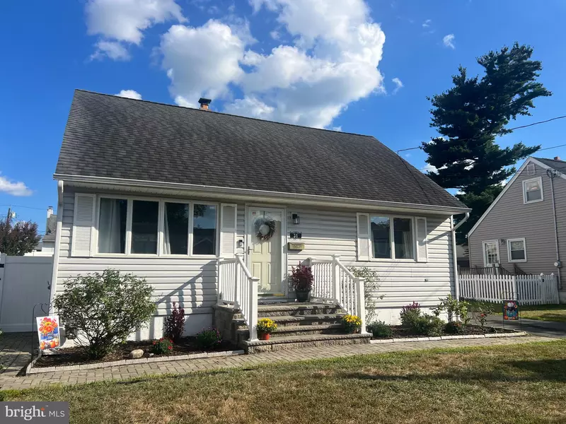 31 BALTUSROL ST, Hamilton, NJ 08690