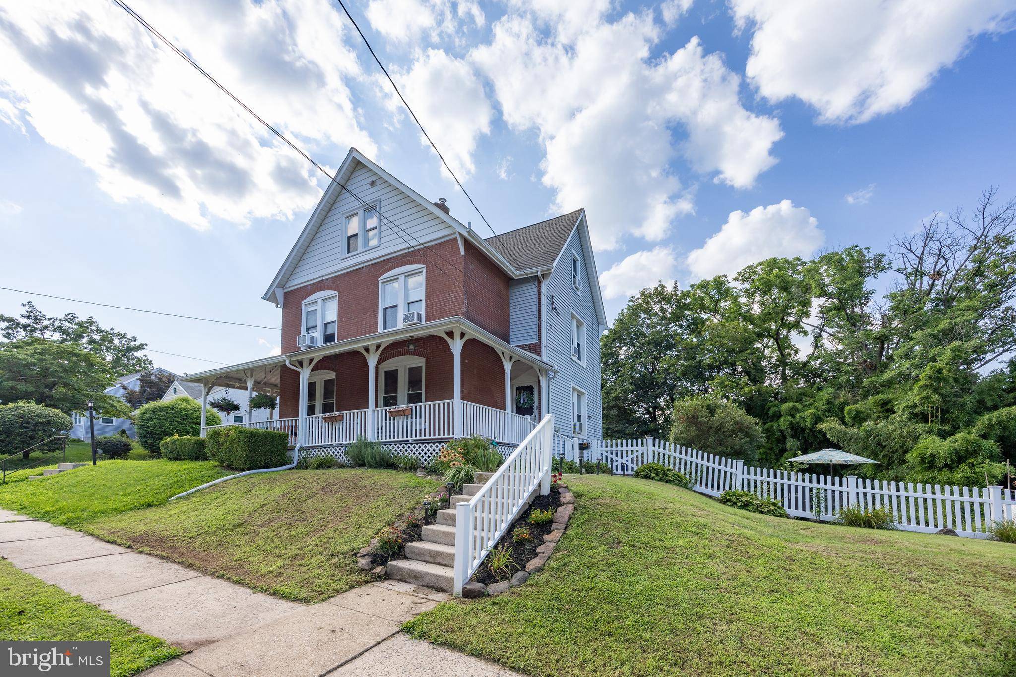 515 HECKEL AVE, Spring City, PA 19475