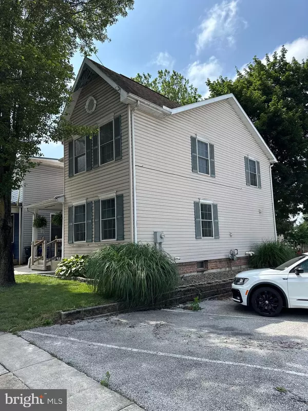 Shippensburg, PA 17257,473 E KING ST