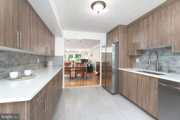 Princeton, NJ 08540,16 CAMERON CT