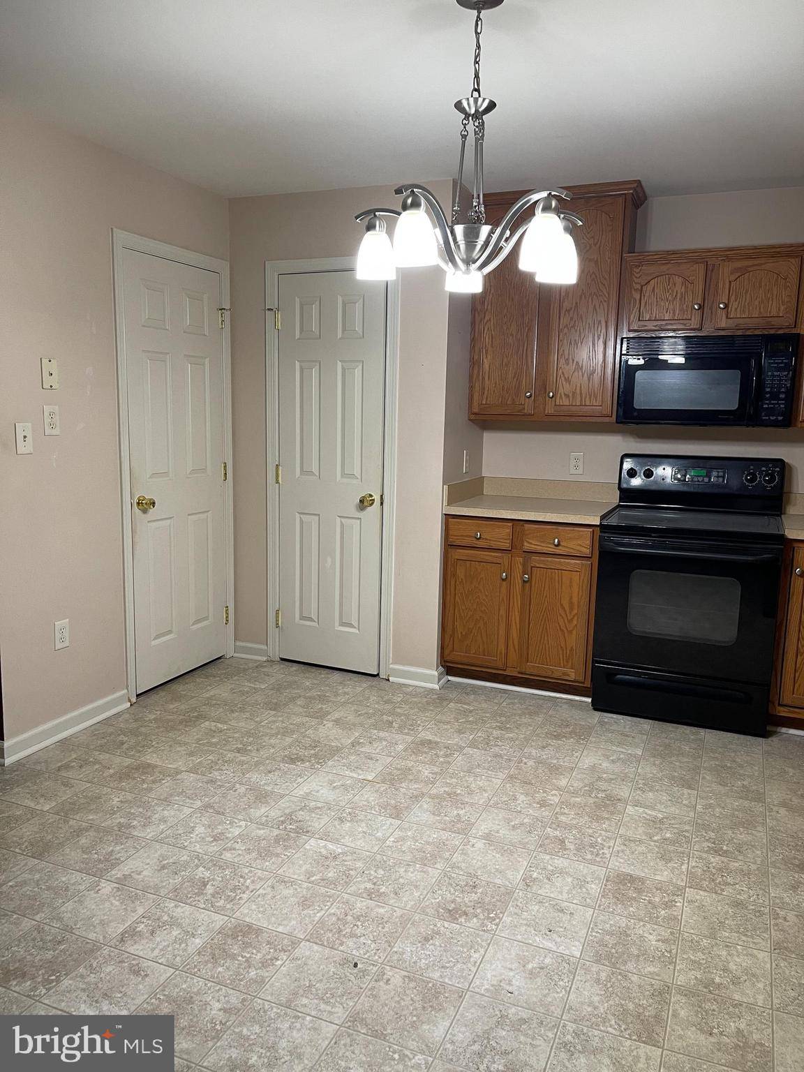 Windsor, PA 17366,865 THOMAS ARMOR DR