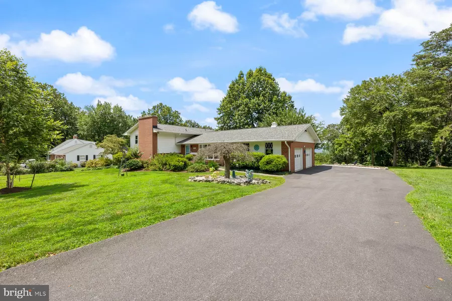 7718 RIDGE RD, Frederick, MD 21702