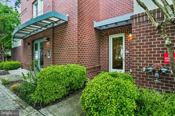 1811 14TH ST N #C104, Arlington, VA 22209
